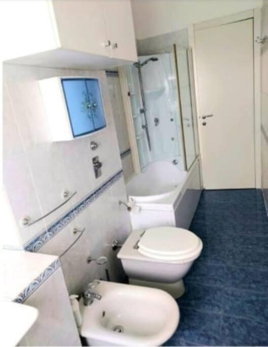 Ferienwohnung Franco Sansirohouse Rho Mi Fiera Mailand Exterior foto